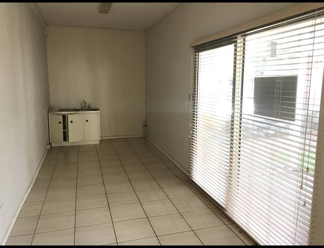 35M² OFFICE TO LET IN TYGER VALLEY